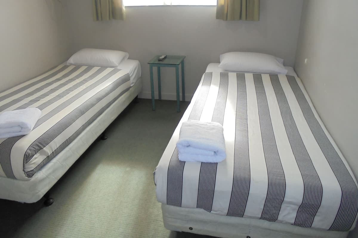 Deluxe Twin kamer, gemeenschappelijke badkamer | 1 slaapkamer