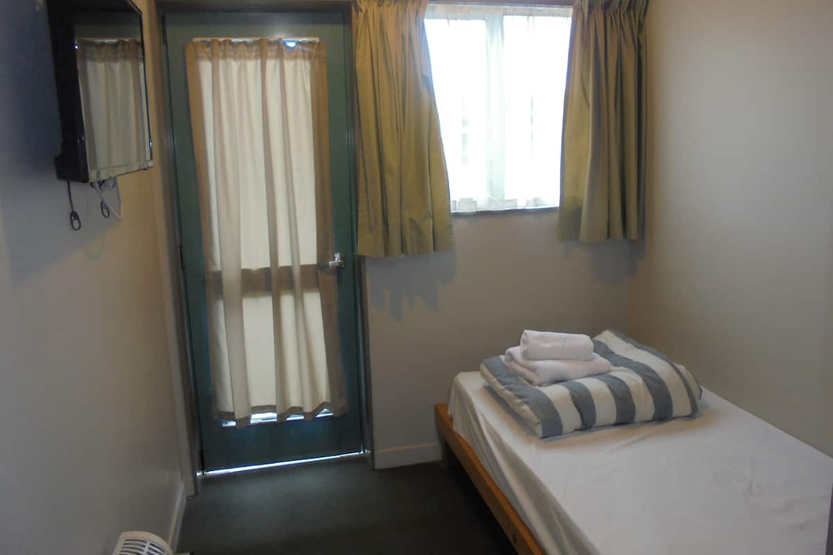 Eenpersoonskamer, gemeenschappelijke badkamer | 1 slaapkamer