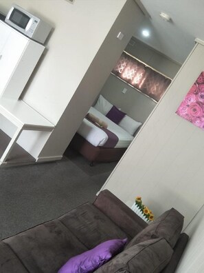 Standard Queen | View from room - Smerdon Lodge Motel (Horsham)