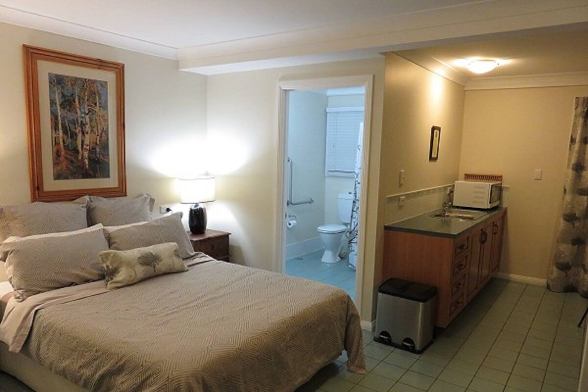 Standard Suite, 1 Bedroom, Non Smoking, Kitchenette (Harper Suite Getaway)