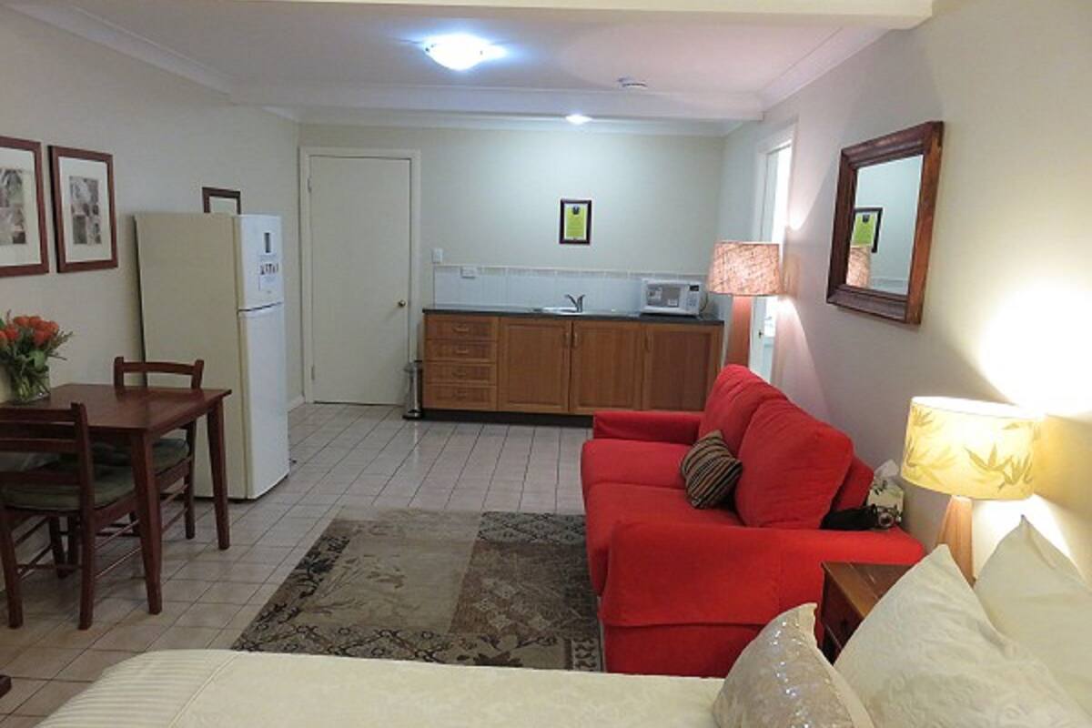 Standard Suite, 1 Bedroom, Non Smoking, Kitchenette (Barney Homestead Room)