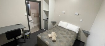 Broken Hill Tourist Lodge