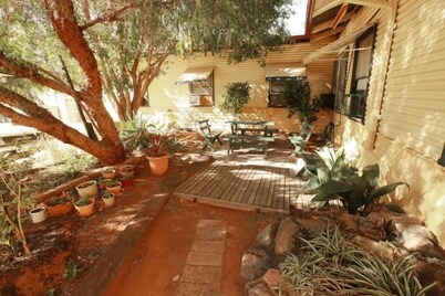 Broken Hill Tourist Lodge