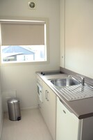 Standard Apartment, 1 Bedroom, Non Smoking, Kitchenette | Private kitchenette | Fridge, microwave, coffee/tea maker, cookware/dishes/utensils