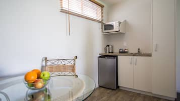 Fridge, microwave, coffee/tea maker, electric kettle