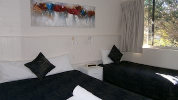Standard Studio, Non Smoking (Twin Room) | Free WiFi, bed sheets