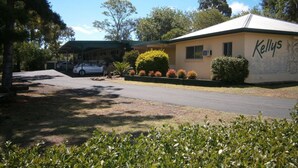 Exterior - Kellys Motel Oakey (Oakey)