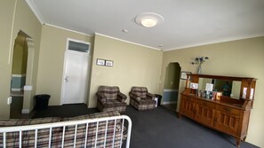 35-inch TV with digital channels