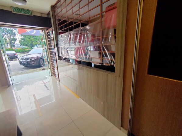 Lobby - OYO 90273 Mz Hotel (Johor Bahru)