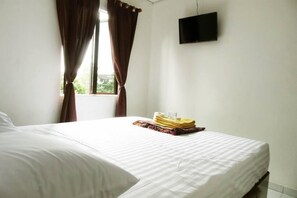 Iron/ironing board, free WiFi, bed sheets - OYO 90273 Mz Hotel (Johor Bahru)