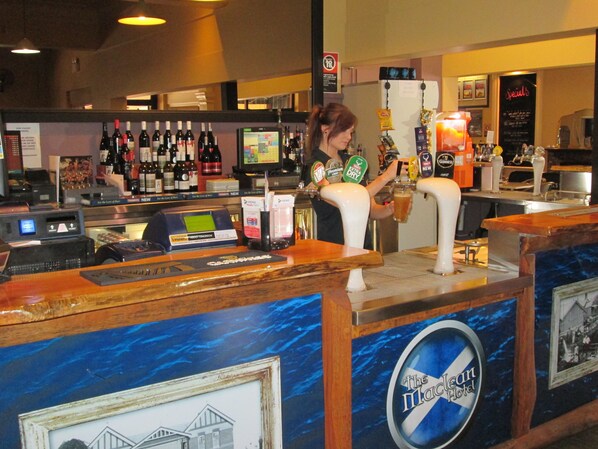 Bar (en el alojamiento)