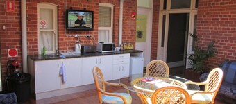 Maclean Hotel
