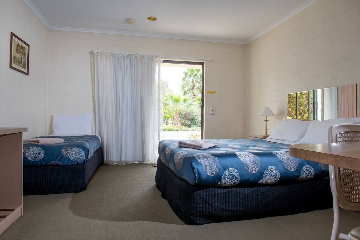 Standard Double or Twin Room, Kitchenette | Free WiFi, bed sheets