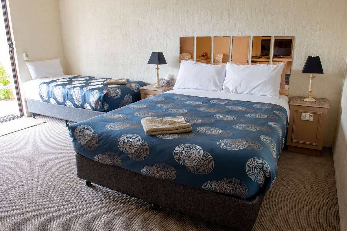 Standard Double or Twin Room | WiFi (free), bed sheets