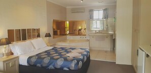 Free WiFi, bed sheets - El Sierra Motel (Barooga)