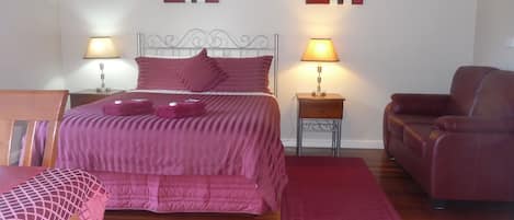 LED 电视、DVD 播放器