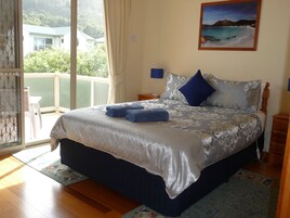 Wifi gratis y ropa de cama