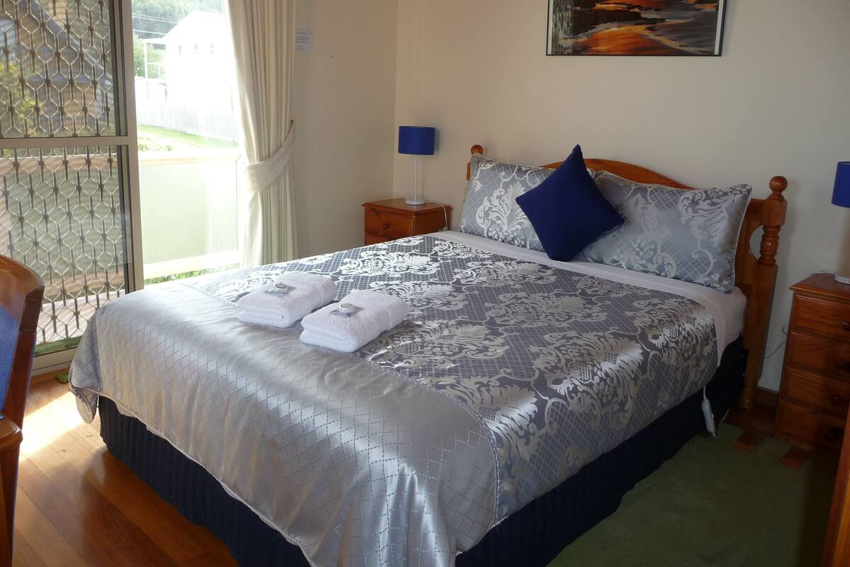 Suíte standard, 1 quarto (Share) | Wi-Fi de cortesia, roupa de cama