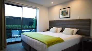 Standard Suite, 1 Bedroom, Non Smoking, Kitchenette (Apartment)