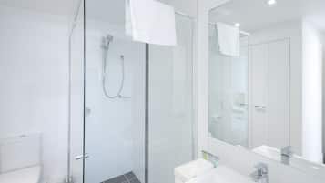 Apartment, 2 Schlafzimmer | Badezimmer | Kostenlose Toilettenartikel, Haartrockner, Handtücher