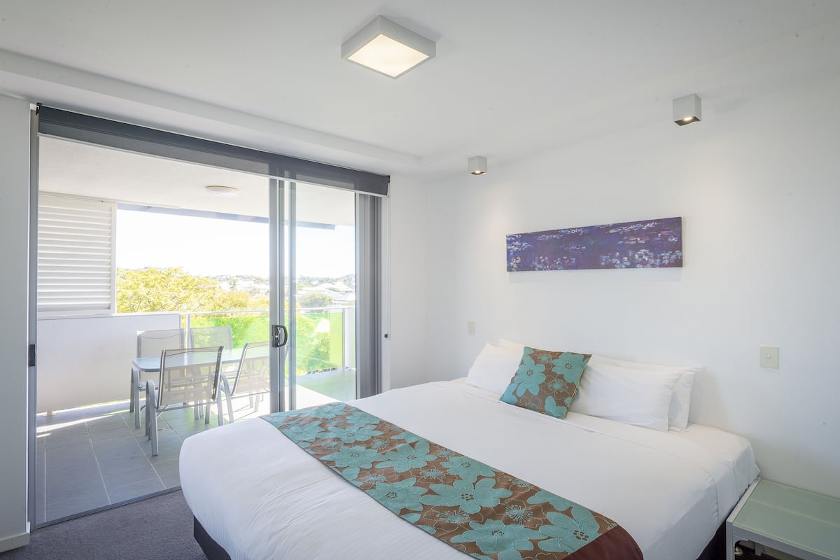 Deluxe Two Bedroom Apartment