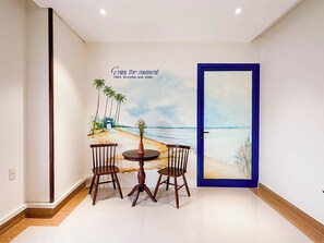 家庭公寓, 1 间卧室, 城市景观 | 客房内用餐