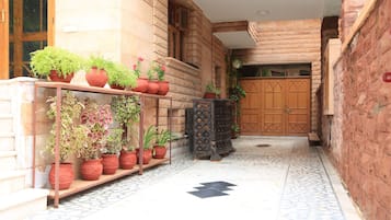 Entrada de la propiedad