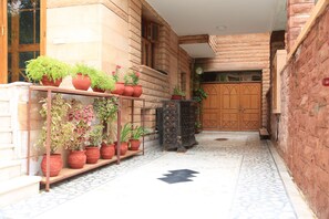Entrada de la propiedad