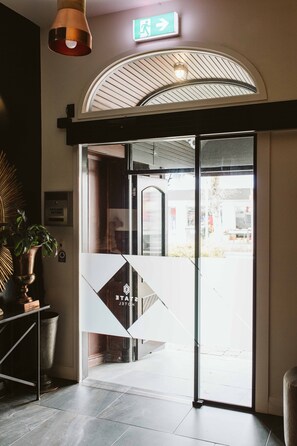 Lobby - The State Hotel (New Plymouth)