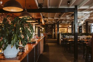 3 restaurantes: opção de café da manhã, almoço e jantar