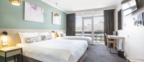 Dreibettzimmer | 3 Schlafzimmer, Bügeleisen/Bügelbrett, kostenloses WLAN, Bettwäsche