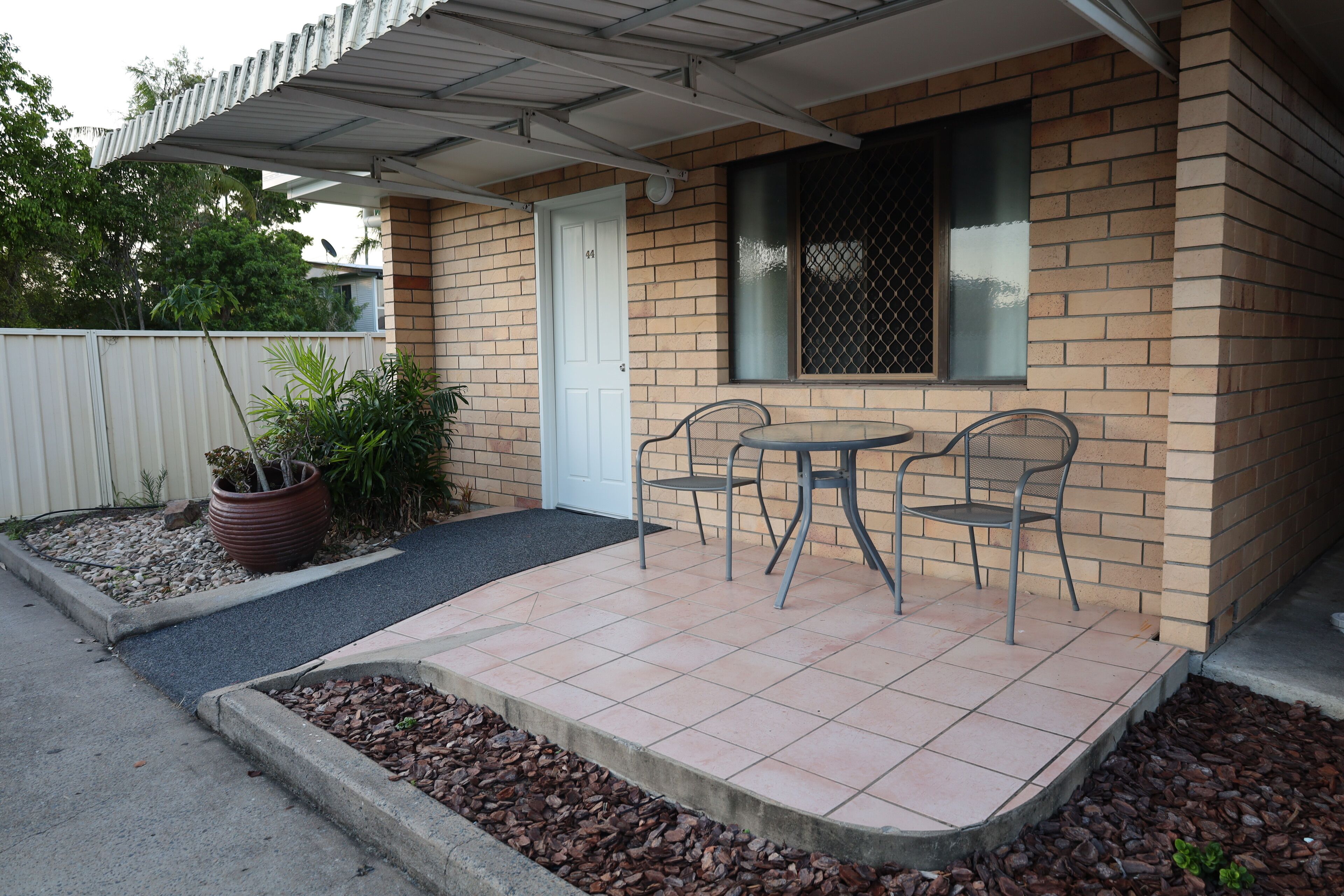 Habitació familiar (Family  Room) | Escriptori, planxa i posts de planxar i wifi gratuïta 