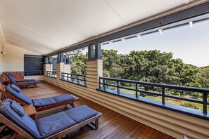 Deluxe Spa Room with Balcony | Balcony - Caves House Hotel Yallingup (Yallingup)