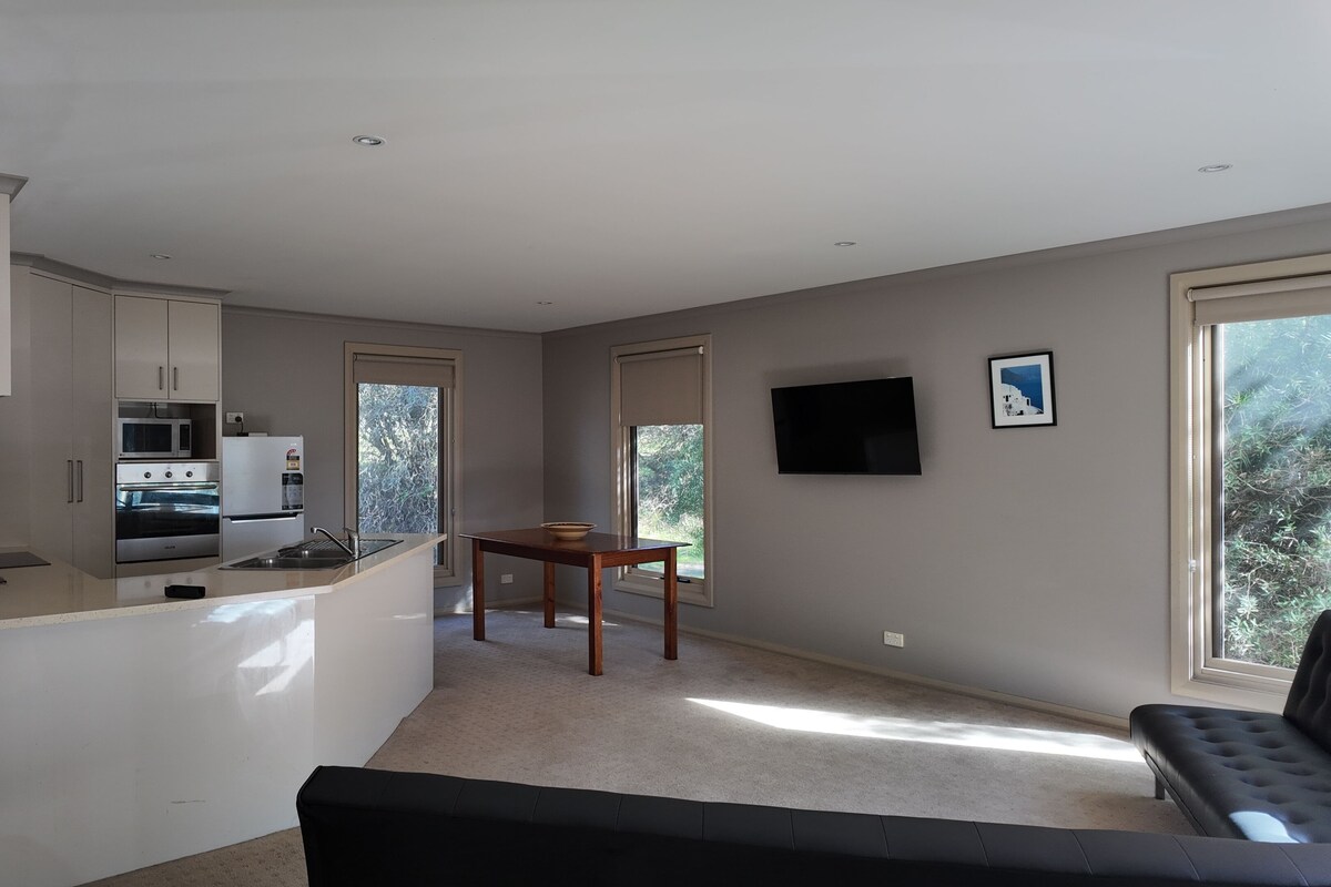 Family Apartment, 2 Bedrooms | Living area | LCD TV