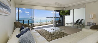 Waves Maroochy River