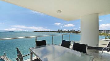 Vue depuis lâhĂ©bergement