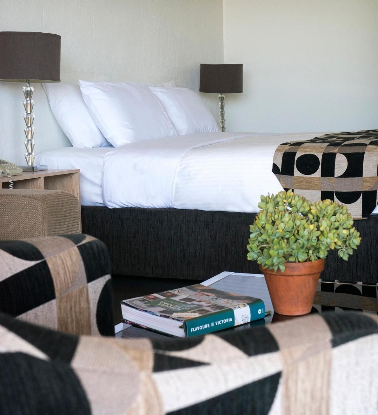 minibar, iron/ironing board, rollaway beds, free wifi