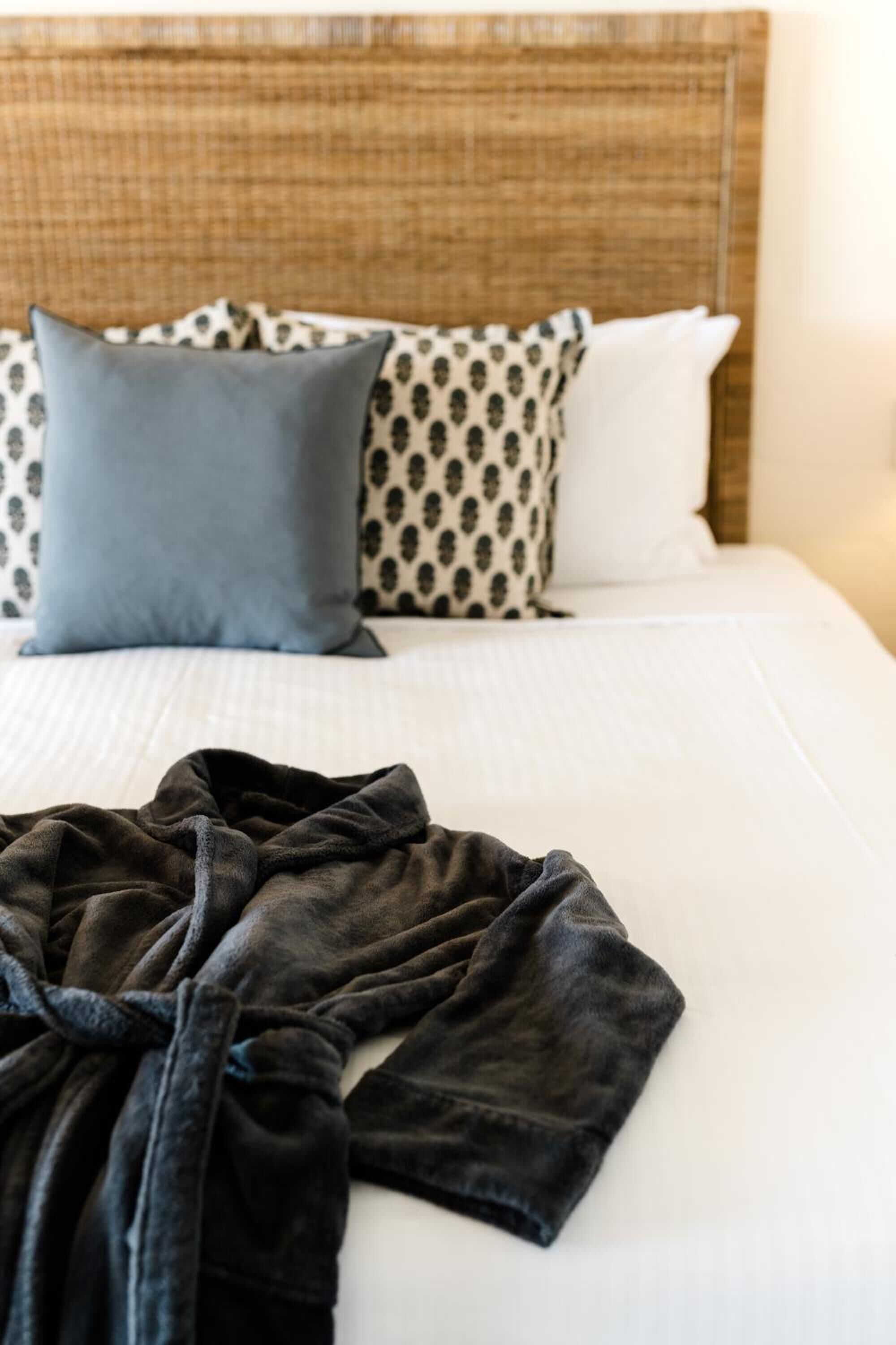 minibar, iron/ironing board, rollaway beds, free wifi