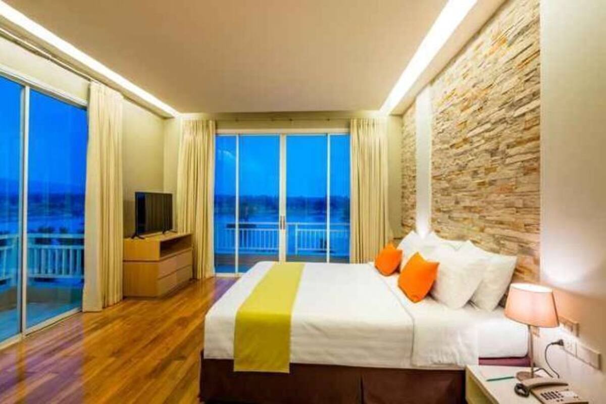 Zimmersafe, Bügeleisen/Bügelbrett, kostenloses WLAN, Bettwäsche
