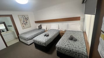 Family Tree House | Bathroom | Shower, free toiletries, hair dryer, towels