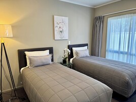 Superior Suite, 1 Bedroom (Superior Spa Suite) | 1 bedroom, pillowtop beds, desk, soundproofing