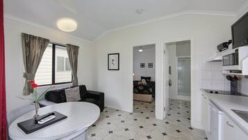 1 bedroom, soundproofing, iron/ironing board, free WiFi