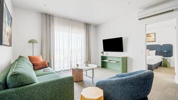 Executive Apartment, 1 Bedroom | Living area