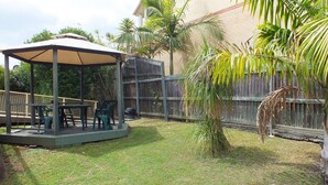 Property grounds - Central Motel Ipswich (Ipswich)