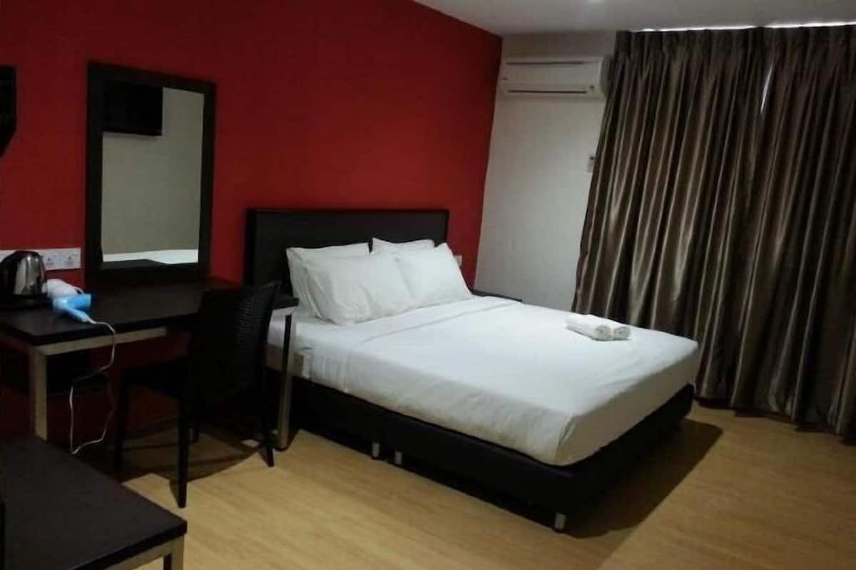 In-room safe, desk, blackout drapes, iron/ironing board
