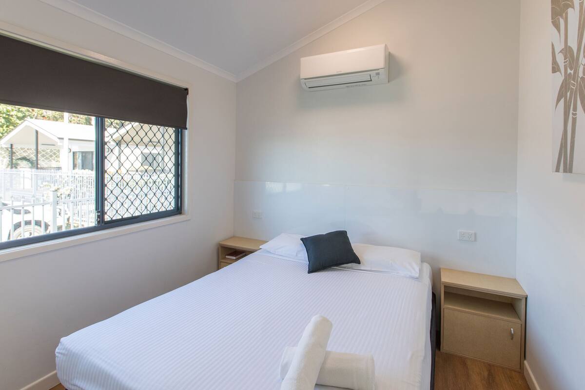 Standard Suite, 2 Bedrooms, Kitchen (Oceanview Villa) | Iron/ironing board, cots/infant beds, rollaway beds, WiFi