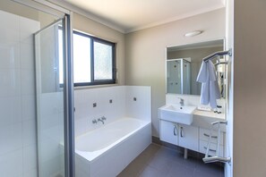 Standard Suite, Multiple Bedrooms, Non Smoking, Kitchen (3 Bedroom Villa) | Bathroom | Free toiletries, hair dryer, towels