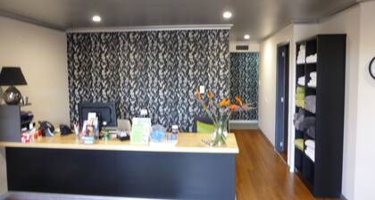 Tanoshii Spa & The Edge Spa Stay