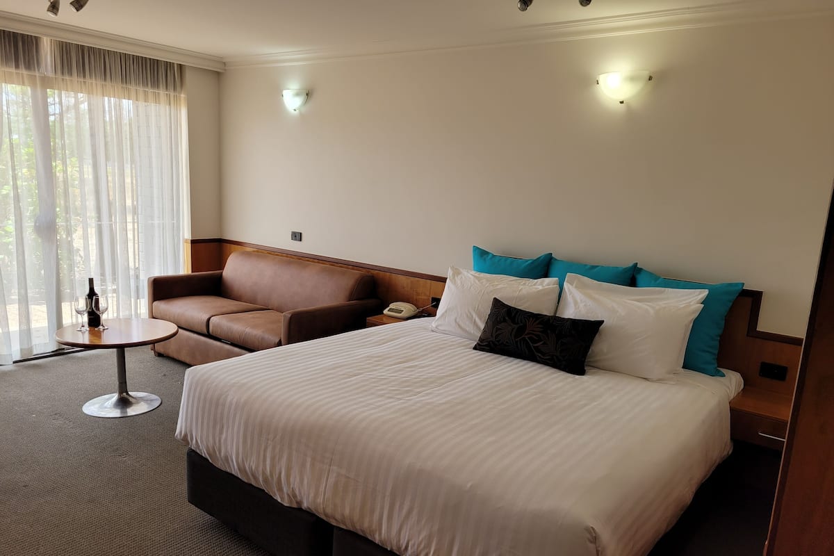 Deluxe-Zimmer | 1 Schlafzimmer, Minibar, Bügeleisen/Bügelbrett, kostenloses WLAN