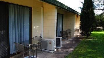 ห้องสแตนดาร์ด, ระเบียง | ลานระเบียง/นอกชาน